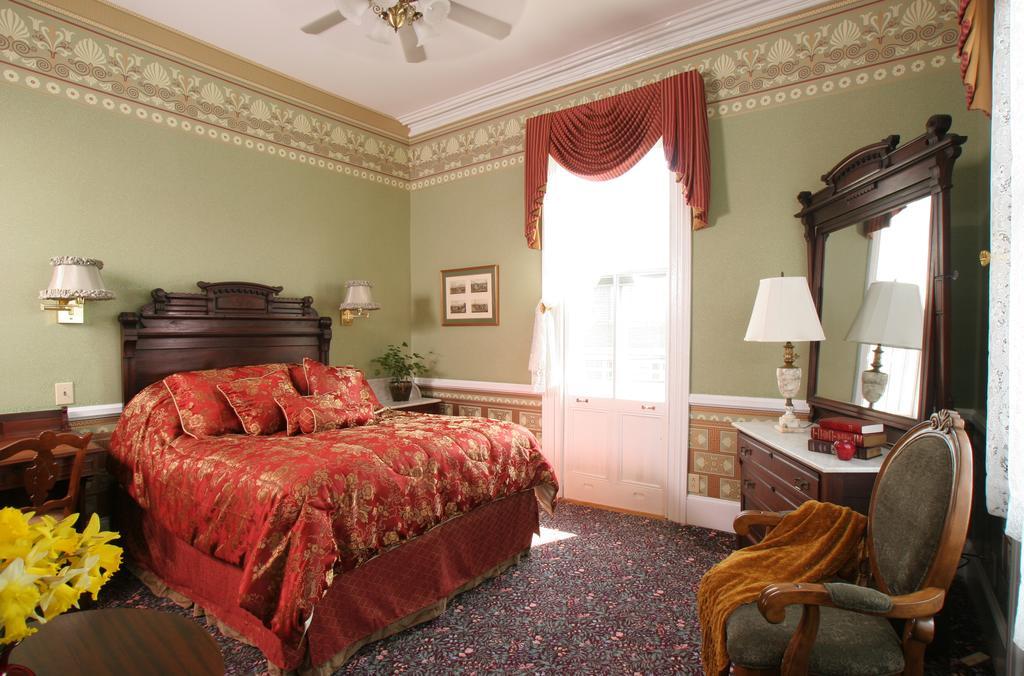 The Queen Victoria Cape May Exterior foto