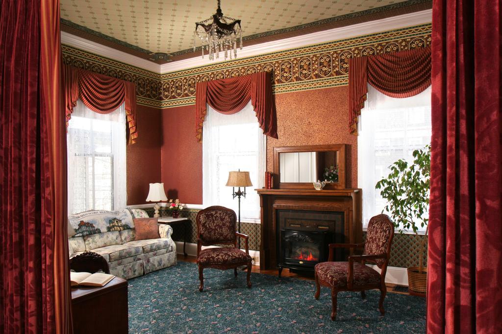 The Queen Victoria Cape May Exterior foto